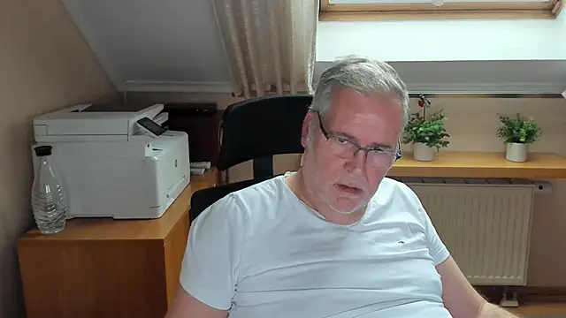 hairysubguy's cam snapshot