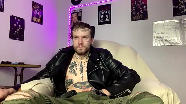 Huntall77's cam snapshot