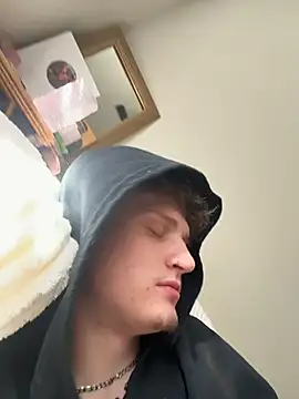 PAPITRVN live sex cam