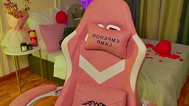 16gbRAM_'s cam snapshot