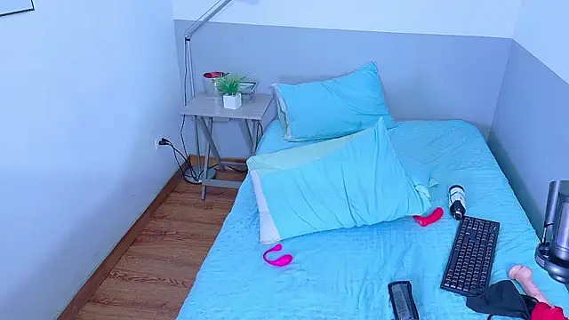 Beautifultattoogirl's cam snapshot