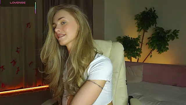 AliciaMellow's cam snapshot