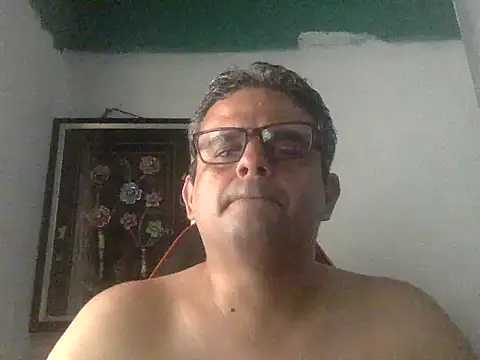 Katracho6969's cam snapshot