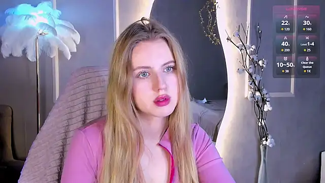 Kelly__White's cam snapshot