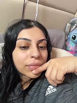 ThickerThanYoBitch live sex cam