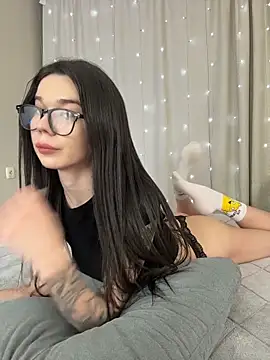 Vika_Gray live sex cam