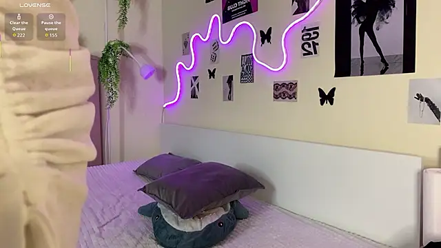 DreamyPalace's cam snapshot