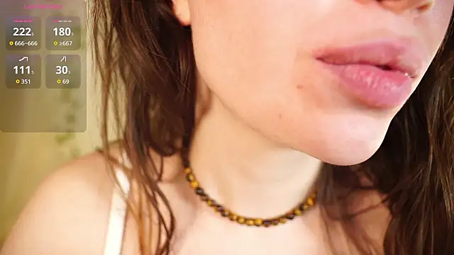 alma_yammy's cam snapshot