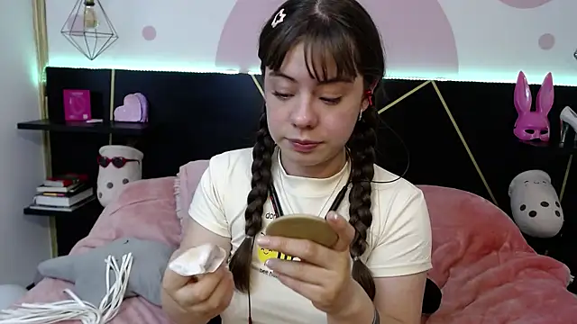 DanniAbbey live sex cam