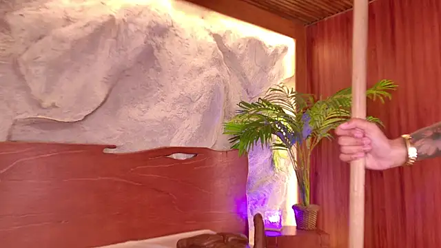 Rolyloren_'s cam snapshot