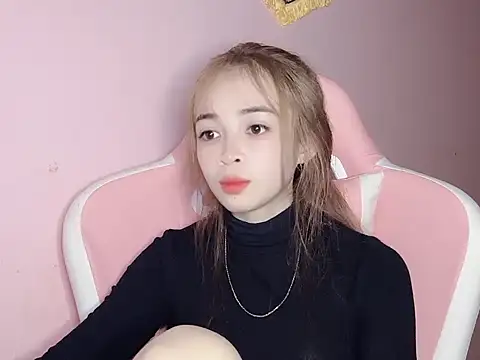 Emily031's cam snapshot