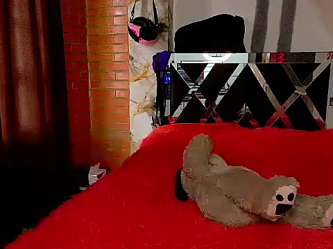 nova_kitttyy's cam snapshot