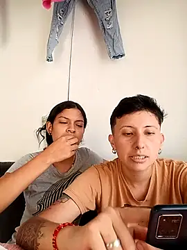 Mei_and_Gaby live sex cam