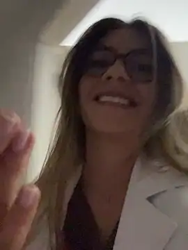 alicee16 live sex cam