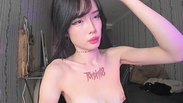 Velvetsky_1's cam snapshot