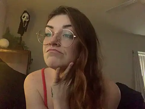 Intothewoodswego's cam snapshot