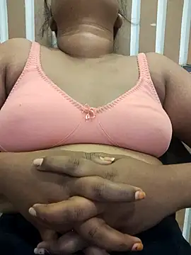 Cutie_bae011's cam snapshot