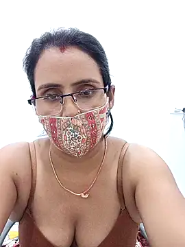 sanjana077's cam snapshot