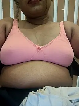 Cutie_bae011's cam snapshot