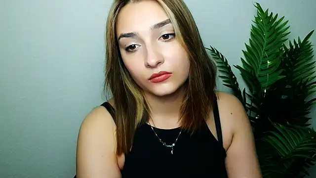 veryshygirl's cam snapshot