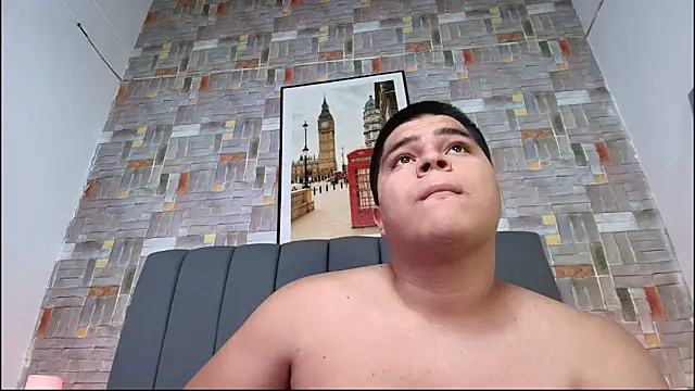 naomi_campbel_ live sex cam