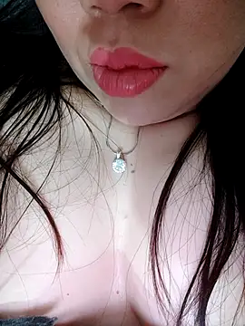 Julyy08's cam snapshot