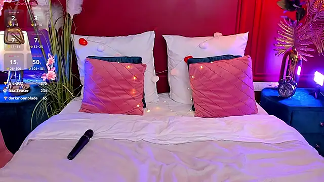 LullyFox's cam snapshot