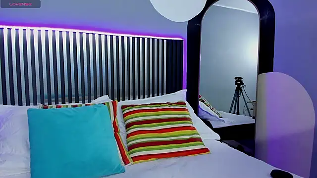 nora_temptress's cam snapshot