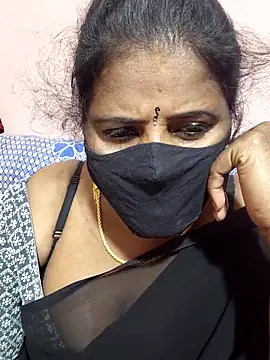 siri_tamiltelugu's cam snapshot