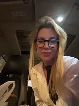 LisaMurr's cam snapshot