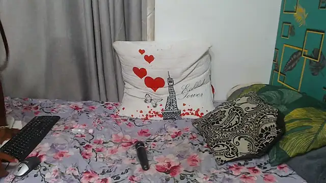 BeautyInBlackX's cam snapshot