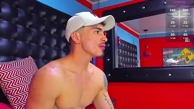 Big_ValentinHunk live sex cam