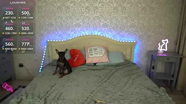 CrystalBlissi's cam snapshot