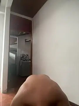 oliver_price1's cam snapshot