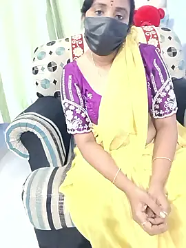 Tinarosy13's cam snapshot