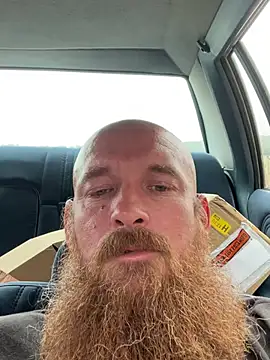 32XRedBeard live sex cam