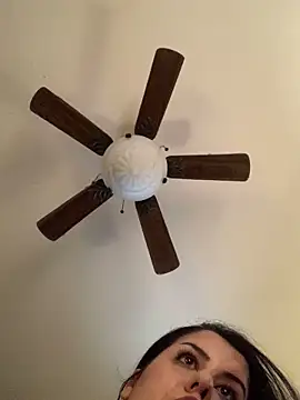 holyeroticss live sex cam