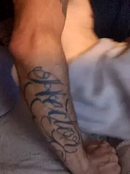 juniorbboy69's cam snapshot