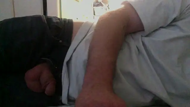 BIGWHITECOCKDOC36's cam snapshot