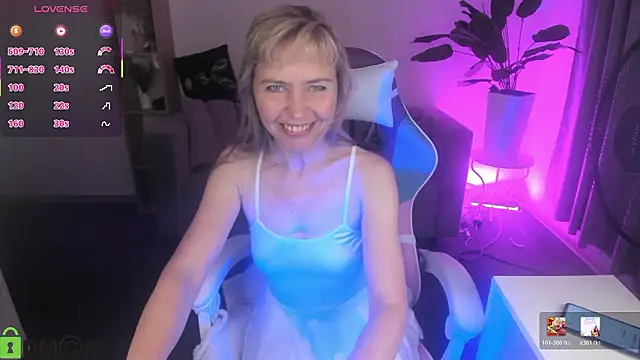 Carla_Vogue live sex cam