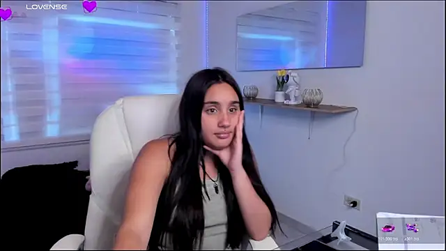 Caroline_rodriguez9's cam snapshot