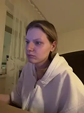 MaryHiggins live sex cam