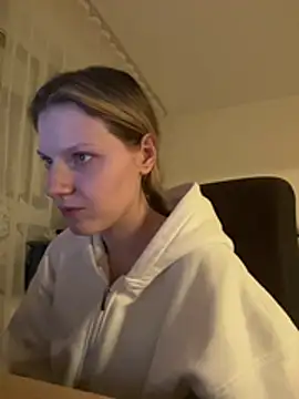 MaryHiggins live sex cam