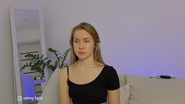 Fallinlove1 live sex cam