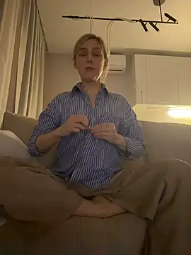 CarmenBlues_'s cam snapshot