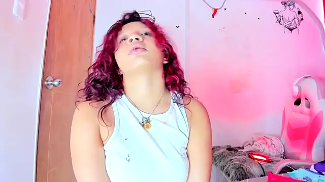 Emily_Coper18 live sex cam