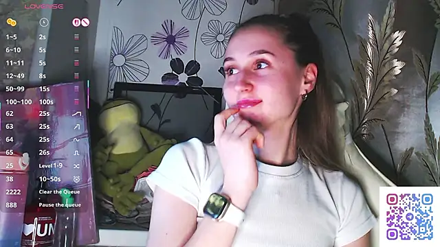 Ave_Costly's cam snapshot