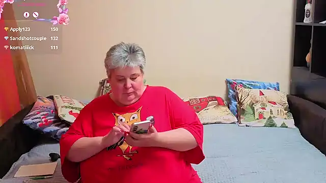 Klio5678 live sex cam