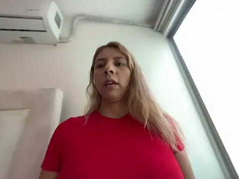 DollMagguie live sex cam