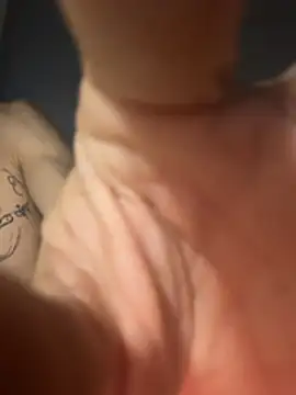 JohnnyVN_83 live sex cam